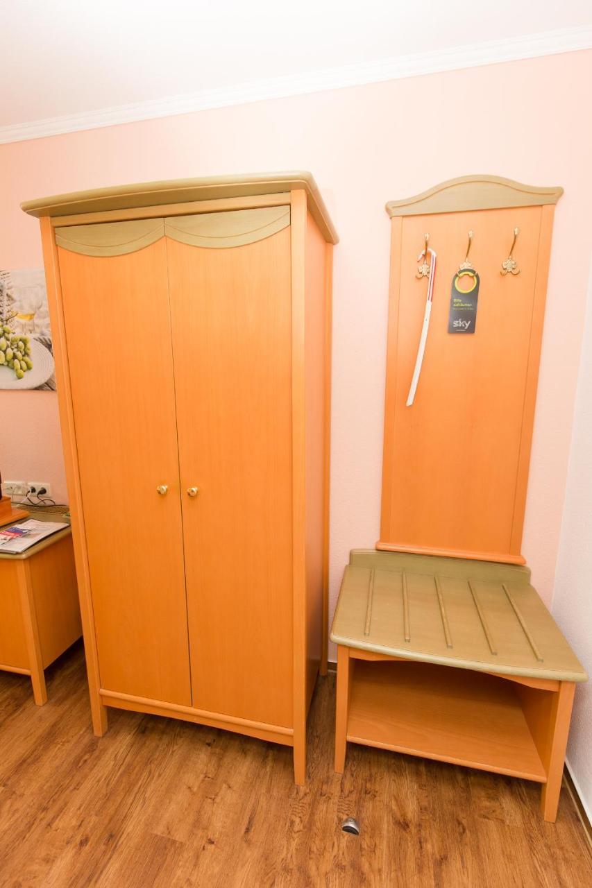 Hotel Garni Am Deich ซิงสท์ ภายนอก รูปภาพ